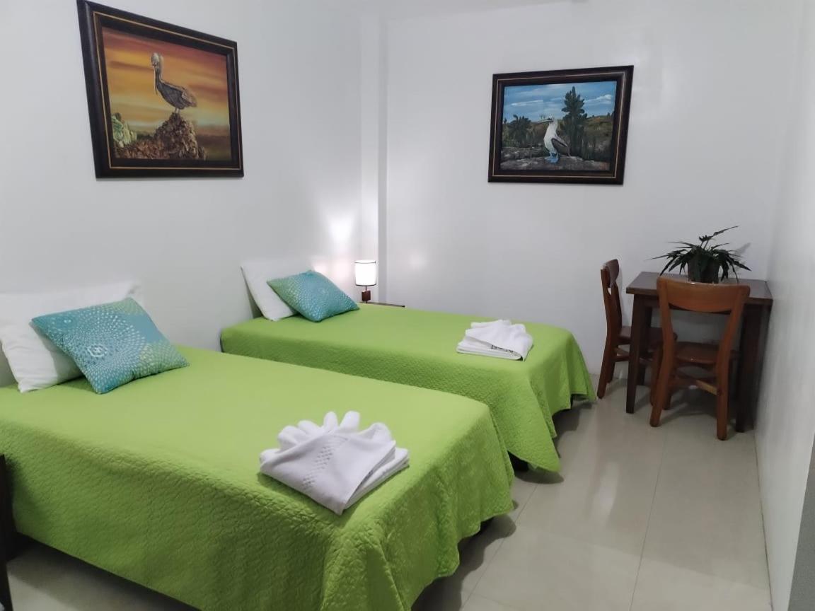 Hotel Starfish Puerto Villamil Εξωτερικό φωτογραφία